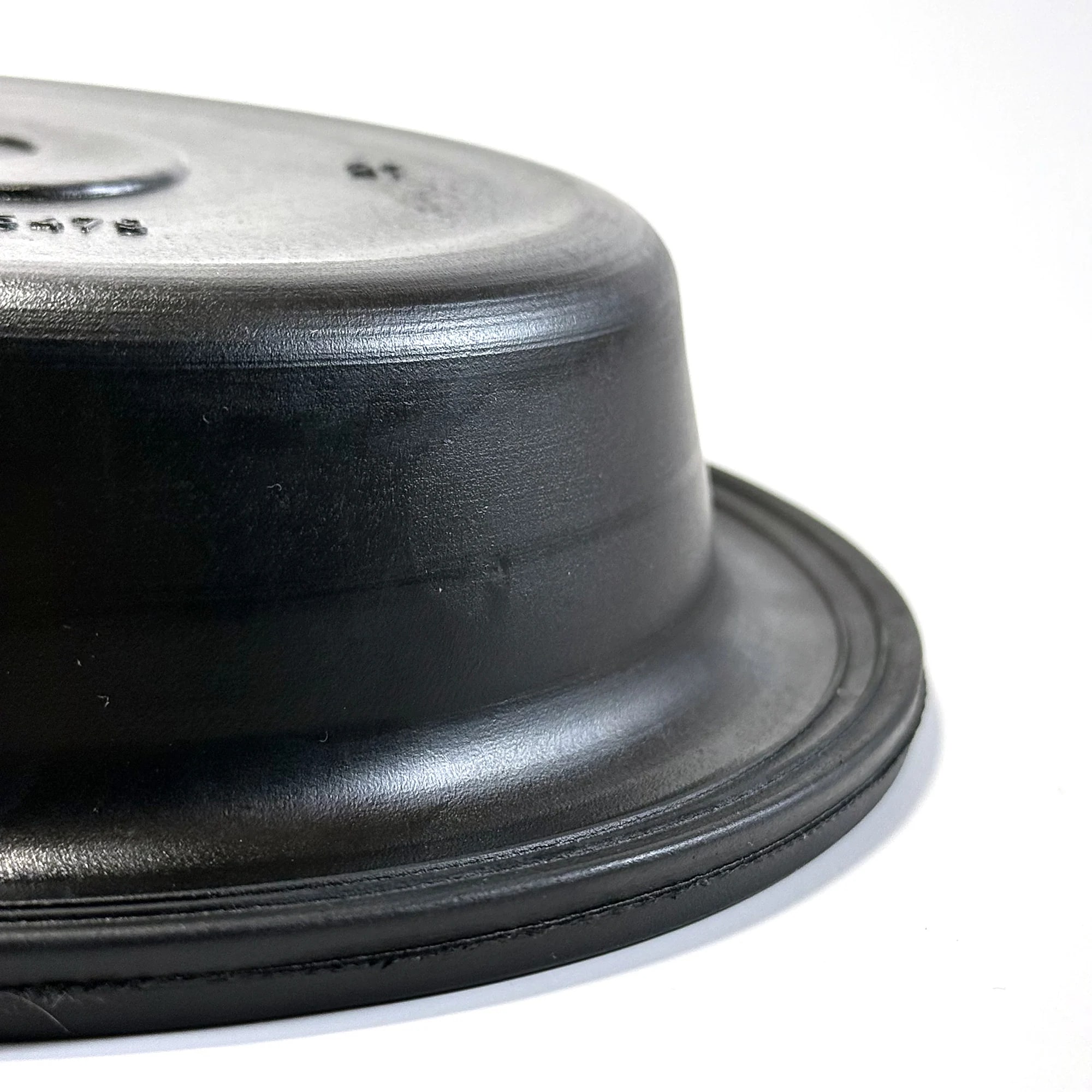 Viaforta VF-27LS — Type 27 long stroke air brake chamber diaphragm — close-up of the bead edge and material texture